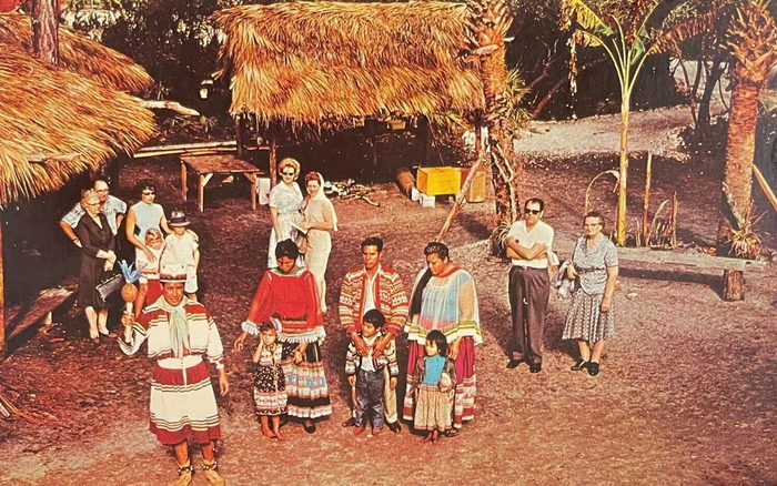 Floridaland - Vintage Postcard (newer photo)